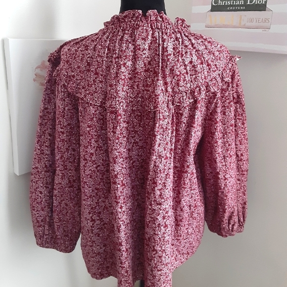 Universal Thread Pullover Top - Picture 2 of 3